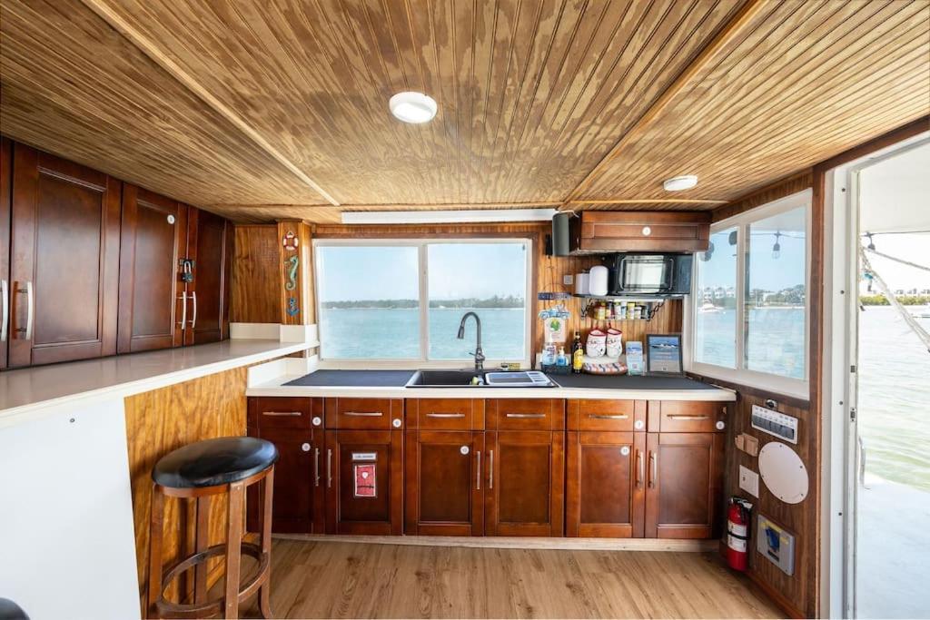 Beautiful Houseboat In Key West Hotel Eksteriør billede